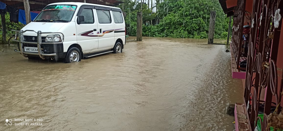 djdiglipur's tweet photo. Heavy rainfall since early morning resulted in flooding many areas of Diglipur. The weather report says more rains are ahead.
#Krishnapuri
#Madhupur
#DBGram
#RKGram
@DC_NMAndaman @NorthAndaman https://t.co/FHmVkuZFGu