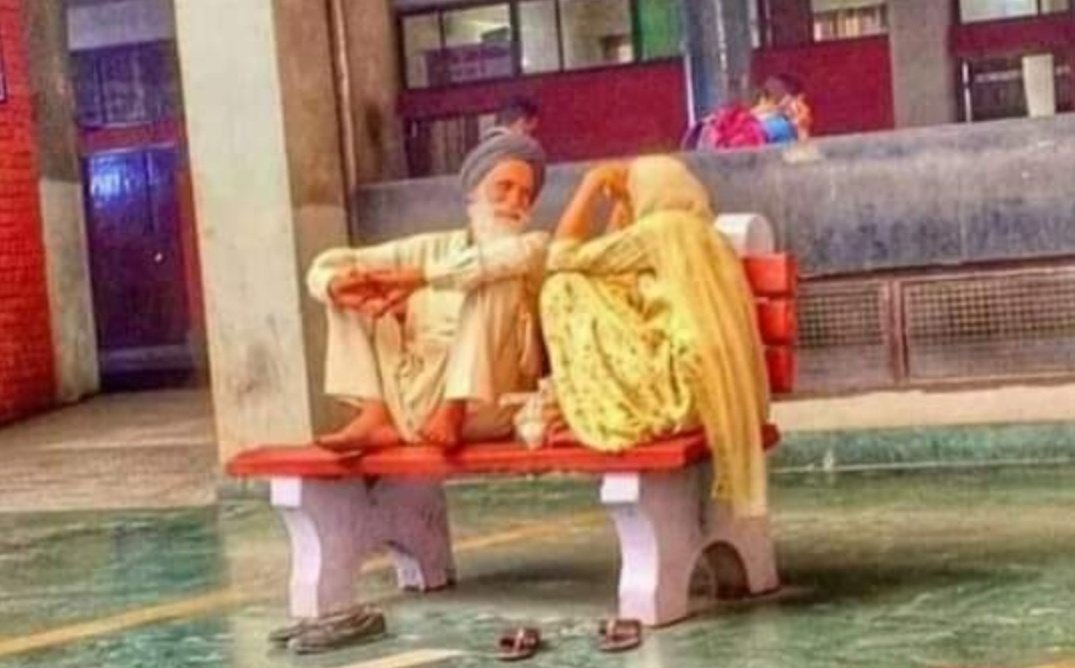 gilgitilad's tweet photo. حسن تو کب کا تمام ہوا 
وفاوں کا سلسلہ جاری ہے https://t.co/SloiFodLjI