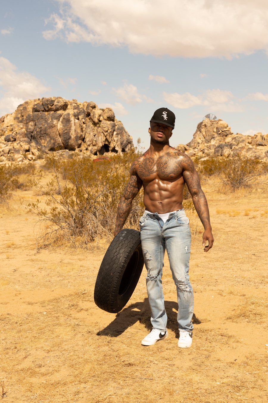 Malez International on X: Who doesn't love a hard working man? 📸  @FitnessADG t.coVEIn6eJzgy t.co9F0aQo4PpN  X