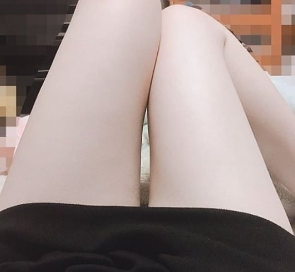 Bamajello's tweet photo. #일탈 #흔녀 #훈녀 #거유 #일탈녀 #몸매스타그램 #스타킹 #이쁜여자 #몸매자랑 #가슴 #언택트 #노브라 #속옷 #팬티 #노팬티 #섹시 #슴부심 https://t.co/XaOGGlfSDA