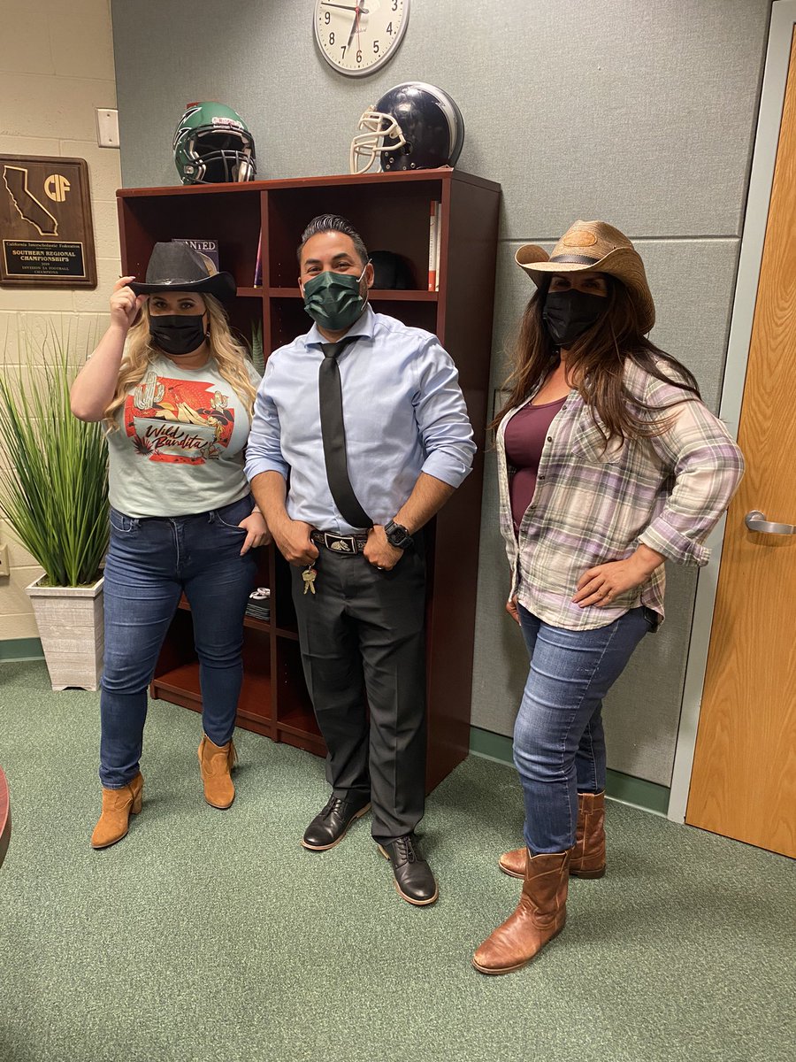 Western Wednesday 👢🤠🐴
L to R: Principal’s Secretary Kailey Pettersen, Principal Ramirez &amp; AP Sandoval  #spiritweek #homecomingweek <a href="/OxnardUnion/">OxnardUnion</a> <a href="/pacificatritons/">Pacifica Tritons</a>