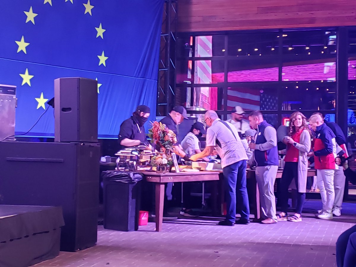 Love our friends <a href="/RobertIrvine/">Robert Irvine</a> <a href="/ShaneCash19/">Shane Cash</a> amazing lamb chops tonight