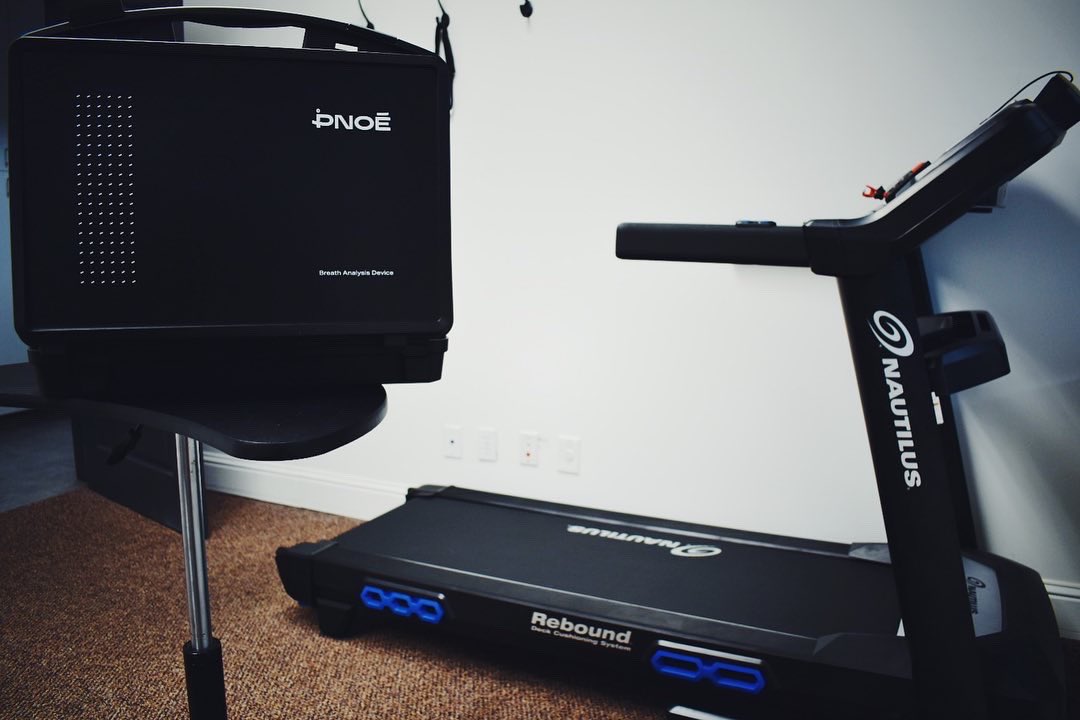 Kw_recovery_lab's tweet image. The PNOĒ test offers the gold standard for measuring your peak oxygen consumption, cellular fitness, and metabolic efficiency.

And it’s here at KWRL sessions starting soon❗️

@Pnoe_fitness @Kw_recovery_lab 

#pnoe #recoverylab