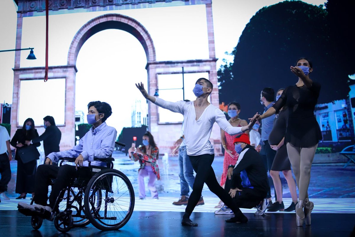 Lo logramos juntos, #ContigoYPorTiLeón, hemos forjado una Ciudad de Primera.

Gracias, muchas gracias, porque con la colaboración comprometida de cada leonés que se han sumado a este gran proyecto, hoy, tenemos un gran futuro para ti y tu familia.