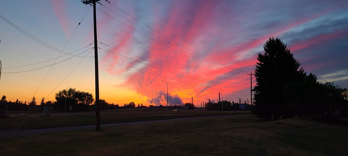 JASPhoto5's tweet photo. What a beautiful morning this was. #JASPhoto #Morning #Cloud #Photo https://t.co/qjtbIJFi9I