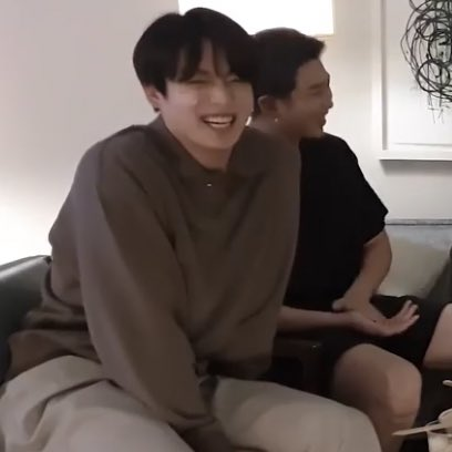 국민🐰🐥𝑲𝒐𝒐𝒌𝒎𝒊𝒏46 ‎݁ ˖Ი𐑼⋆ ᴀʀɪʀᴀɴɢ ♡ tweet media