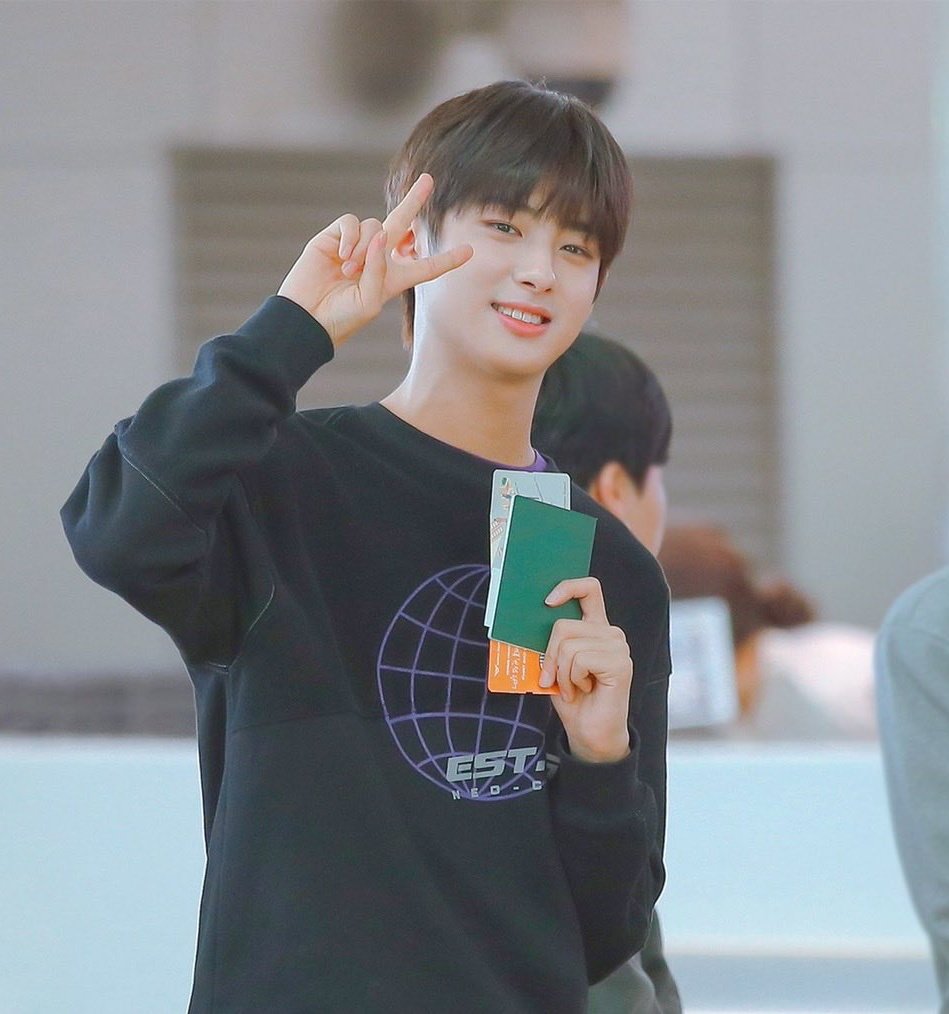 MINKYUPHILS's tweet photo. 🥺🥺🥺 Why so cute? https://t.co/gLWBOXJuxa
