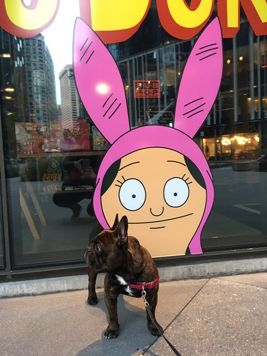 SMC_on_IoT's tweet image. Gus posing with Louise - wondering if they’re related (it’s all in the ears and the stubbornness). Bob’s Burgers art at @subpop in Seattle…
