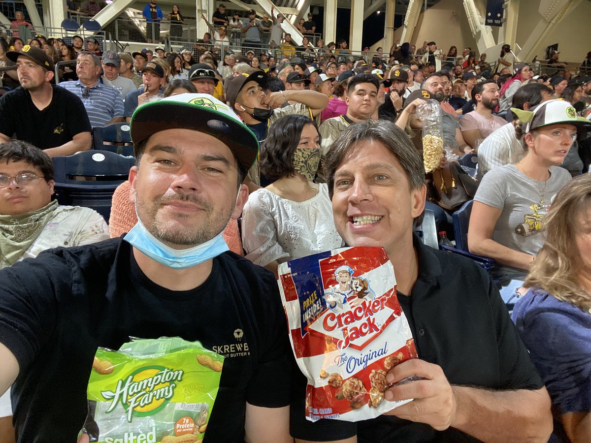 djmancat tweet media