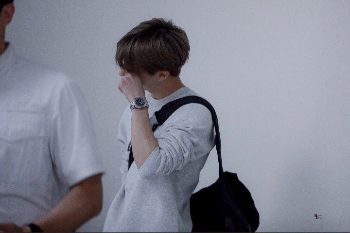 ง่วงแต่ยังหล่ออยู่