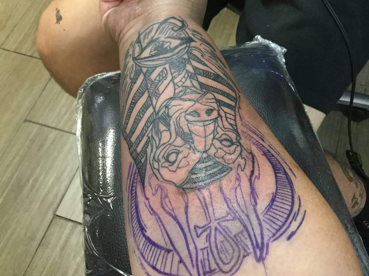 di_winston's tweet photo. Remembering the day I got this beauty of a tattoo..I admit I have a high tolerance for pain but the last hour of getting this finished/shaded..in my my head I was saying "ahhhhh the pain!!" lol #tattoo #anubis #lasthouristheworst @inkdivlife_tattoo #cameronpark #neednewink https://t.co/tY1YiNI488