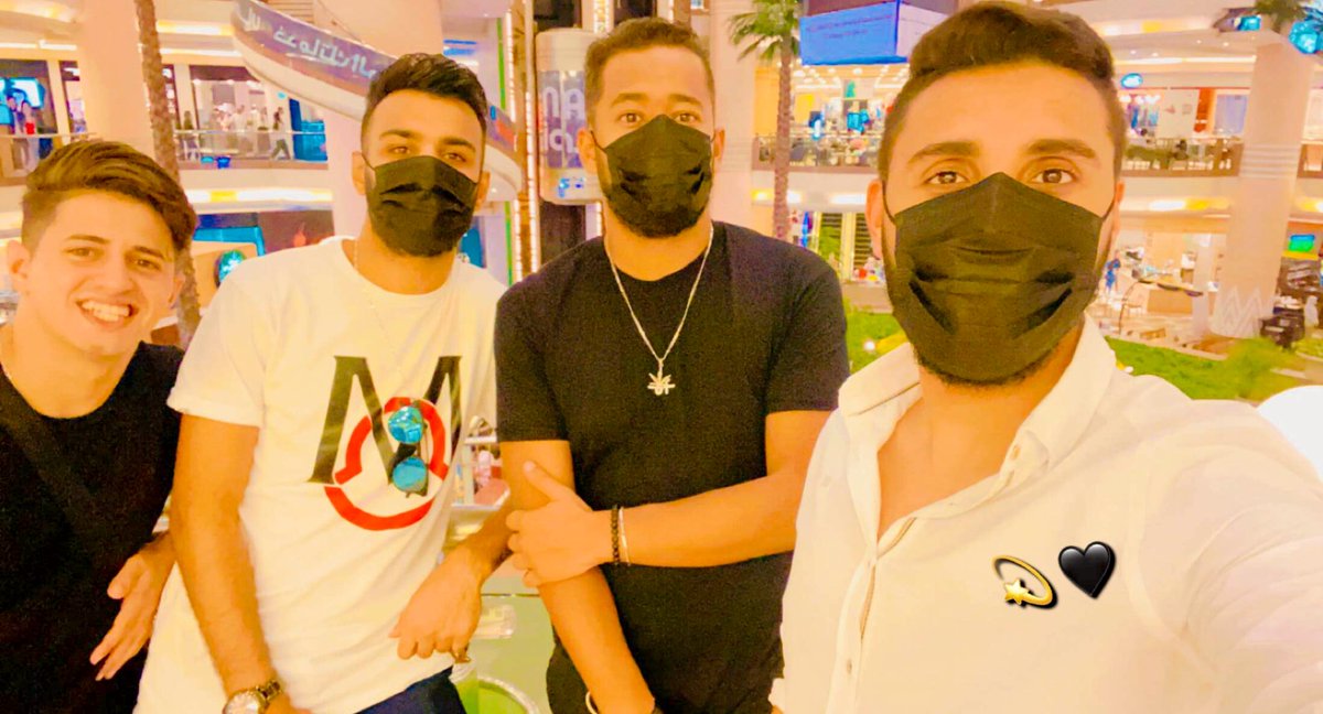 #Hola 👋🏻