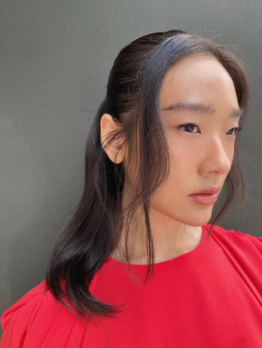 gwen_makeup's tweet photo. My clean and gentle look for Aokbab Chutimol.
Hair by Biobell.lpz

❤️❤️❤️ https://t.co/C63TksKn3i