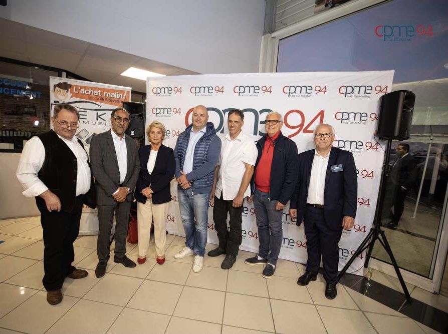 cpme94's tweet photo. Merci à nos adhérents pour leur envie d’entreprendre ! Soirée de rentrée chez @BekeAutomobile1 avec les membres de notre liste @FiersArtisans #94 autour de Vincent Diot ! #Artisanat https://t.co/hXQyGPEhLc