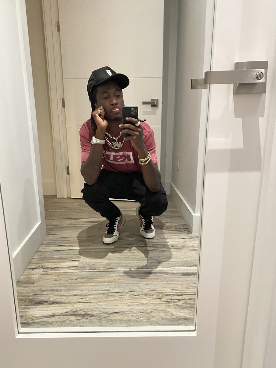 BeLikeKc tweet picture