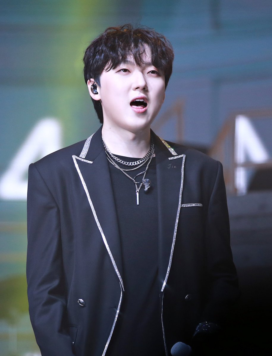 형오야. 
너는 입이 너무 쬐그매..

#강형호 #PITTA 
#포레스텔라 #Forestella 
#KangHyungHo 
#The_Forestella