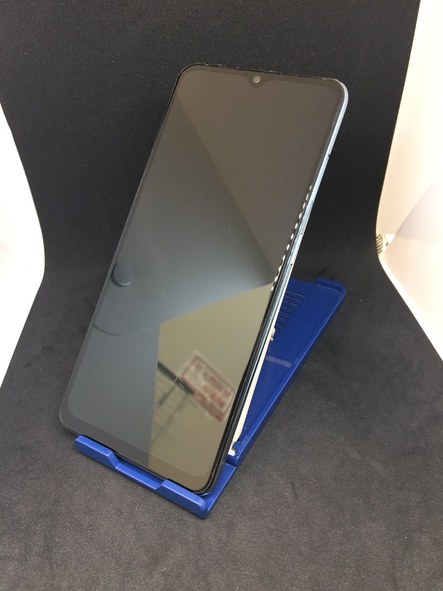 本日の入荷ーー！！
XiaomiとOPPO夢の共演www
Redmi Note8とReno3Aにござりまする！！！

状態はどちらも全体キズ！！
手頃なサブが欲しい方にはちょうどいーかもwww