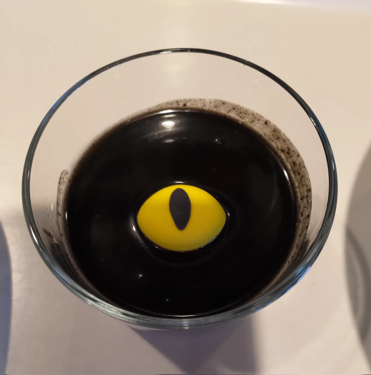 色々と足らない？黒猫プリンを頼んだ結果。「ちょっと思ってたのと違った」