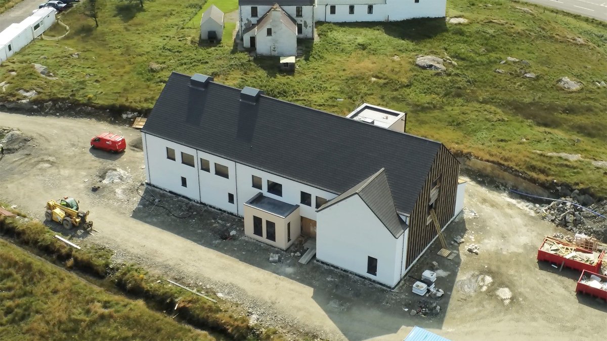 CSoilleir's tweet photo. Another great picture of Cnoc Soilleir by Ian Forsyth, https://t.co/Inzlhk6bJK

#CnocSoilleir #Ceolas_uibhist #LCCUHI #Uibhist #Daliburgh #OuterHebrides @MacInnesBros #Passivhaus @JR_Architects https://t.co/qaPA5UQ0Vb
