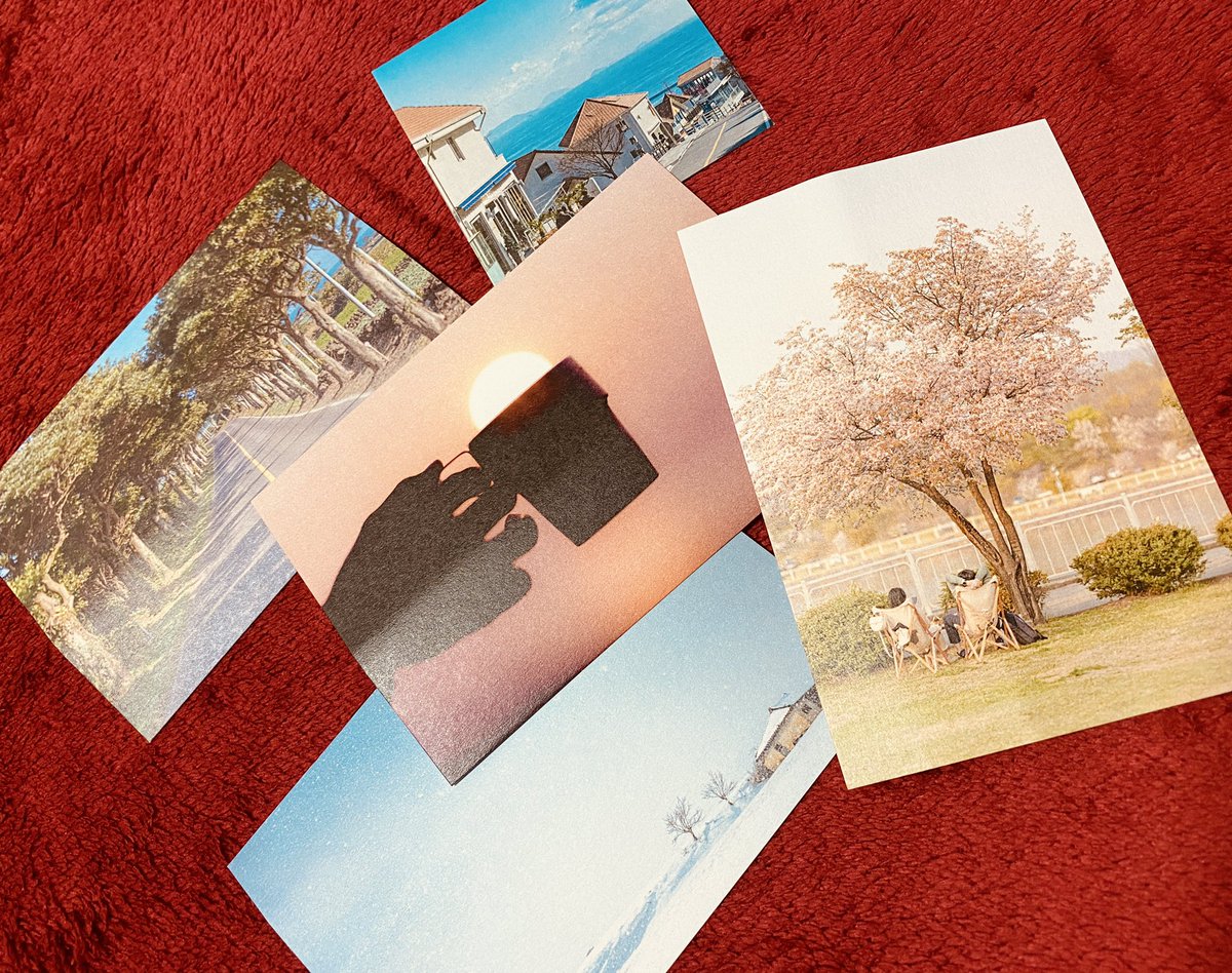 SpielraumStudio's tweet photo. Thank you so much!!😍 @__2Days ~!!😊🙏🏻🌷 I got a @__2Days’s photo postcards~!! @__2Days’s artwork is really lovely and fantastic!! I love it!!😍 https://t.co/lFQwqt7iNd