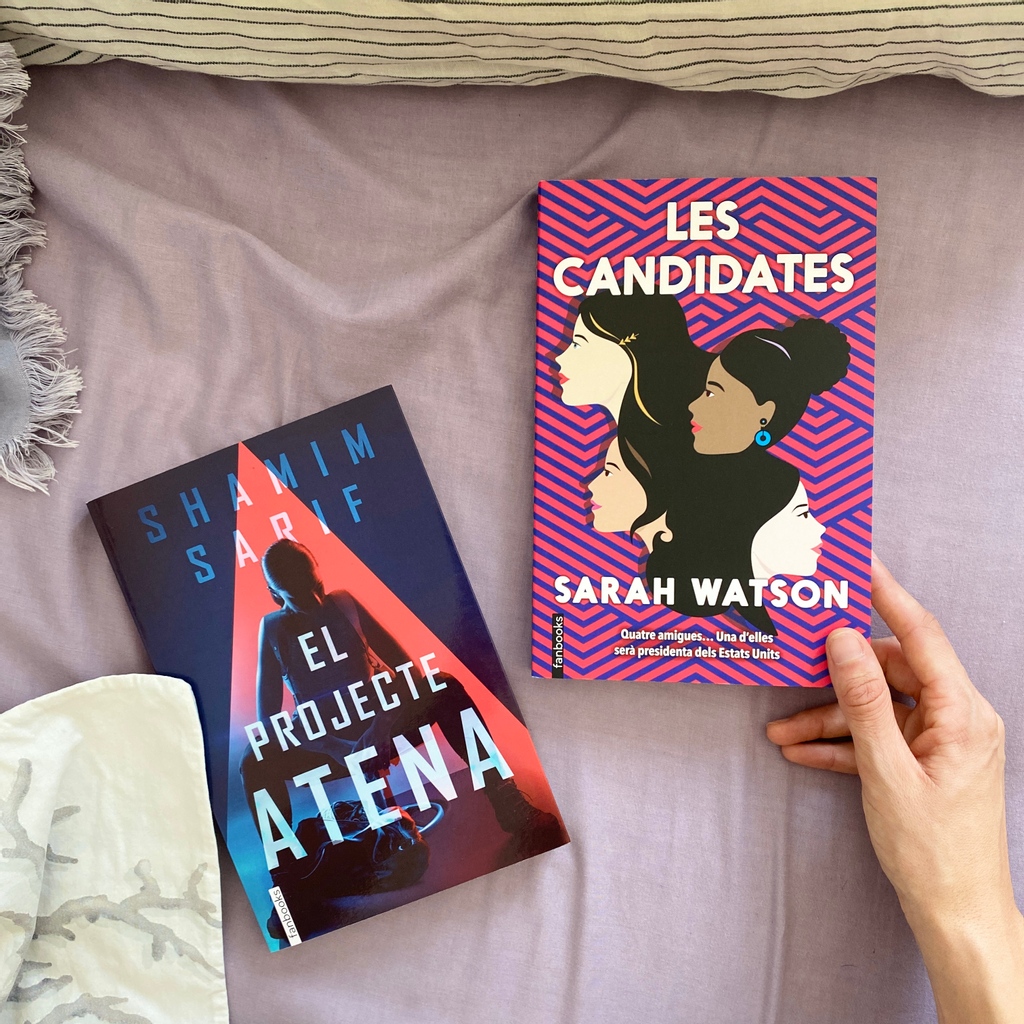 Nou curs, nova lectura. 📖⁠
⁠Sou de marcar-vos reptes lectors per mesos, per anys, per cursos escolars...? Expliqueu-nos⁠!⁠
⁠
#momentsfanbooks #readers #llegimencatalà #lij #crossover