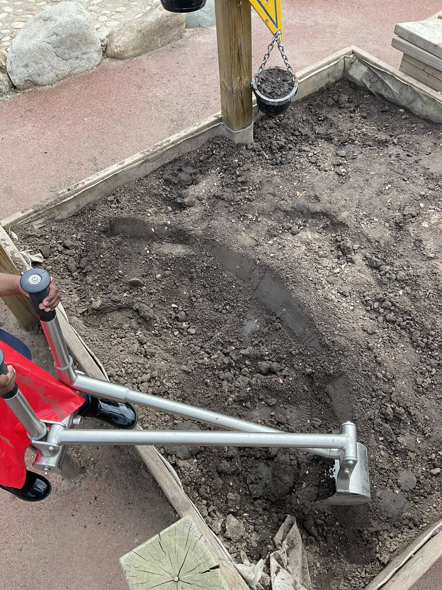 ...no Beegu here! #outdoorlearning #eyfs #literacy <a href="/phonicfairy/">Phonic Fairy (AKA Michelle Larbey)</a>