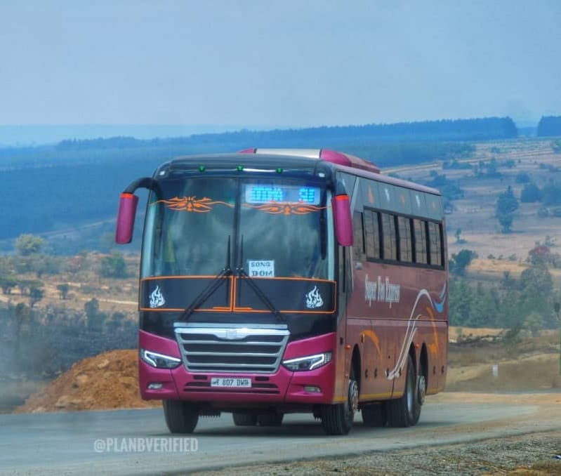 BusWorldTZ's tweet photo. โ๐ฅ๐ผ๐ฎ๐ฑ๐ ๐๐ฒ๐ฟ๐ฒ ๐บ๐ฎ๐ฑ๐ฒ ๐ณ๐ผ๐ฟ ๐ท๐ผ๐๐ฟ๐ป๐ฒ๐๐ ๐ป๐ผ๐ ๐ฑ๐ฒ๐๐๐ถ๐ป๐ฎ๐๐ถ๐ผ๐ป๐"
#Tanzania๐น๐ฟ #FikoshiInvestment #ImaniPlus #premierlineExpress #SuperFeoExpress #KaprikonRoyalClass #JacobHighClass #LuwinzoExpress #NewForceEnterprises #FalconBus #busworldtanzania
๐ธโPlan B https://t.co/8LQI5D56A5