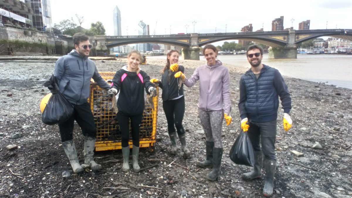 Thames21's tweet photo. Thank you to all our wonderful volunteers at the Big Wet Wipe Count day 2 at #BatterseaBridge, supported by @simpleskin. Remember, #bindontflush wipes to protect the #Thames https://t.co/S4HfVoviT3