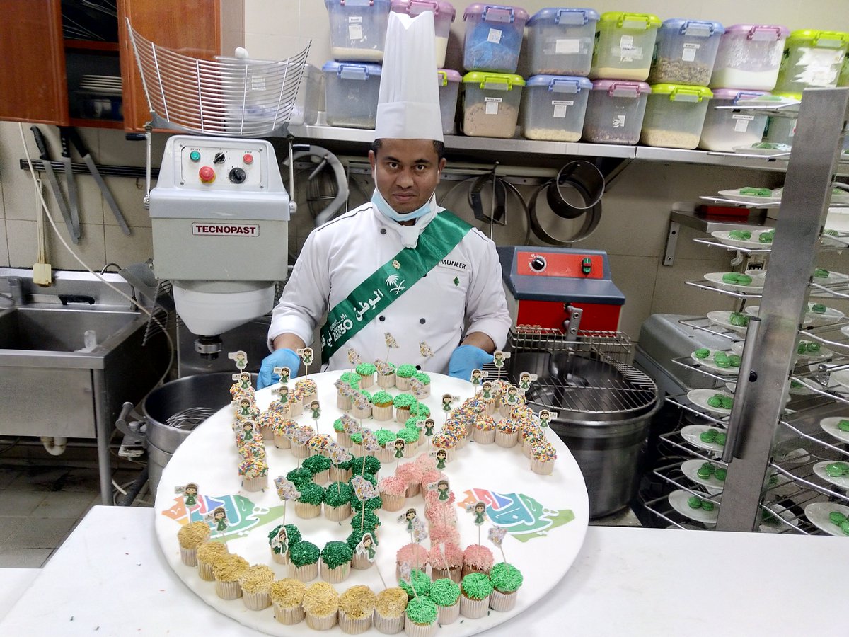 onlineJob_forU's tweet photo. Saudi Arabia National day 91 https://t.co/DLJuZjQqZ8