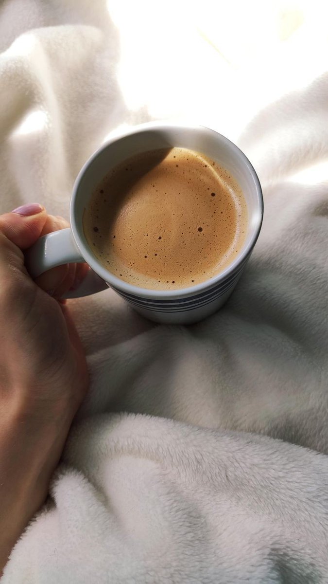 expresoletras's tweet photo. Mi plan para hoy:
Despertar,
tomar un Café
... Y tener un día
EXCELENTE. ☕💫
¿Cafecito? ☕
¡Buenos días mundo! 🌎
#CoffeeTime ☕
#CoffeeLovers 💕 https://t.co/vBEHXV8SSm