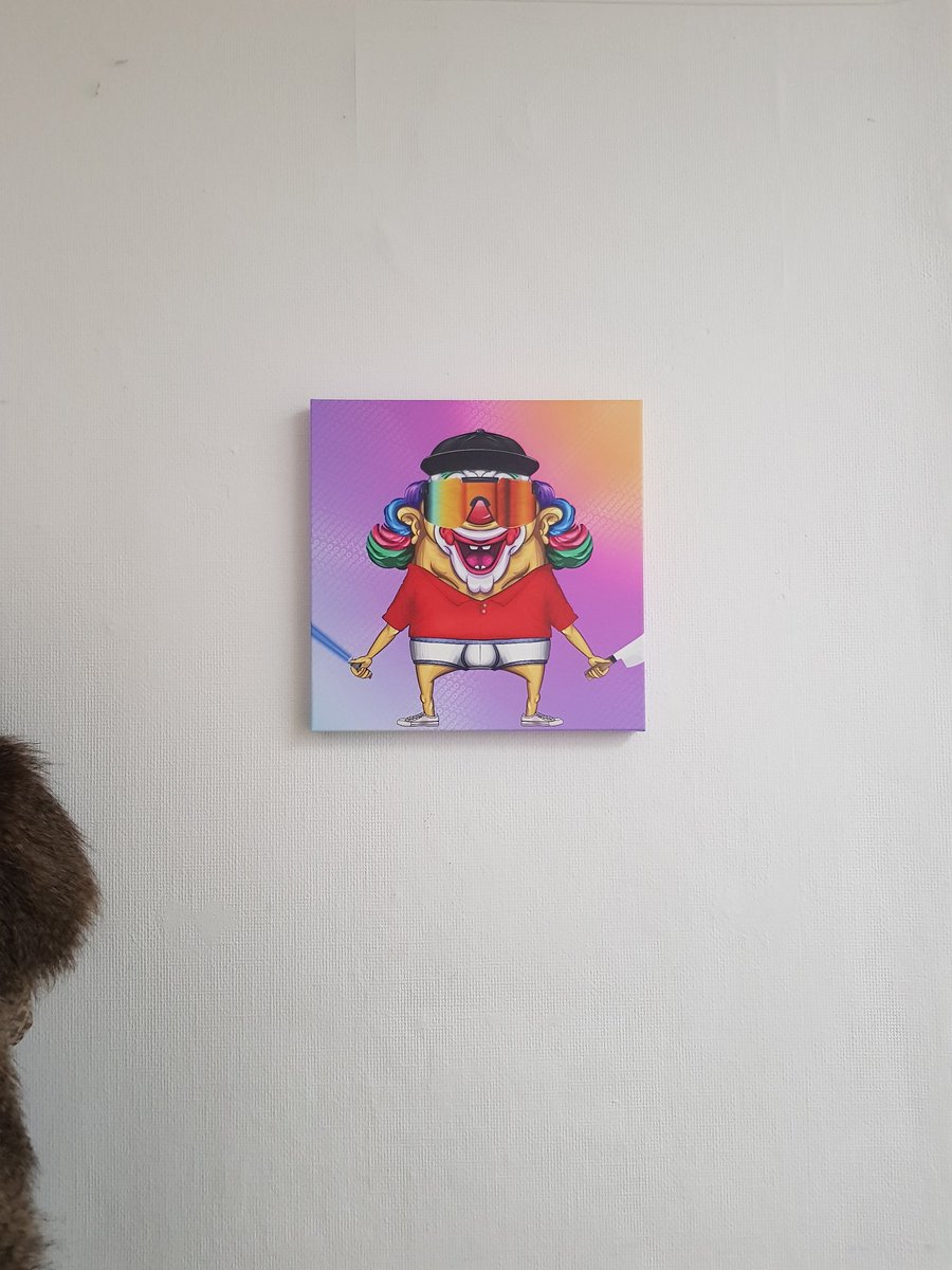 iafhurtado's tweet image. Wow, just received my favorite NFT on canvas from @layer3xyz , thank you very much. Clown Charles will say hello and goodbye to us now and that @universe_xyz background looks 🔥🔥🔥🔥🔥🔥 #Polymorphs