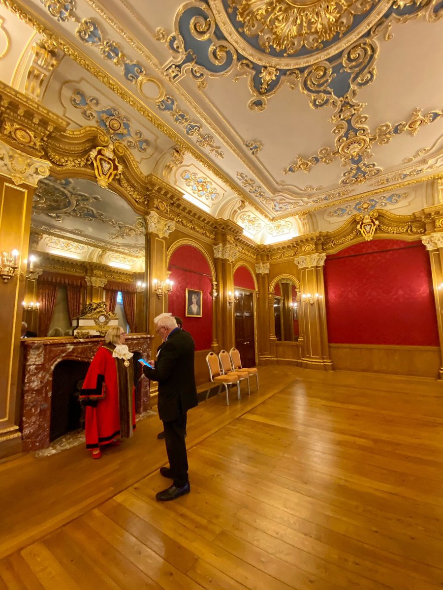 Chelmsford Mayor (@chelmsmayor) on Twitter photo Yesterday evening I chaired a special meeting of the city council in the #GrandPavilion <a href="/HylandsEstate/">Hylands Estate</a>.
We took the opportunity to take some photos in #HylandsHouse before the meeting as it’s so beautiful. Yesterday evening I chaired a special meeting of the city council in the #GrandPavilion <a href="/HylandsEstate/">Hylands Estate</a>.
We took the opportunity to take some photos in #HylandsHouse before the meeting as it’s so beautiful.