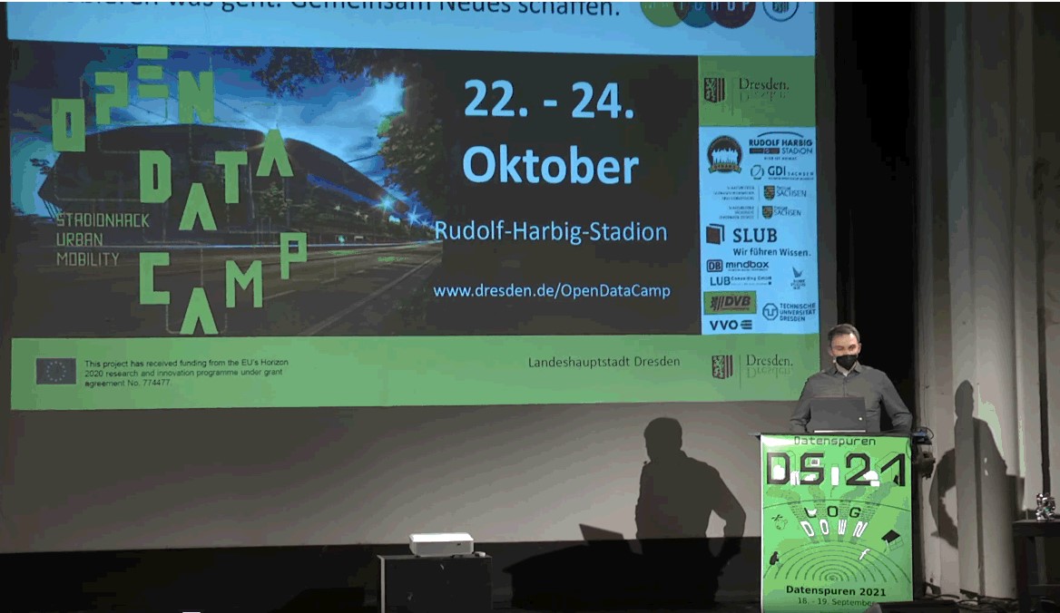 SLUBdresden's tweet photo. #OpenDataCamp &amp; #CodingdaVinci – aktuelle Hackathons in der Region. Beim #Datenspuren-Kongress wurden am vergangenen Wochenende zwei Projekte vorgestellt, an denen die @SLUBDresden beteiligt ist. Die Aufzeichnung gibt’s hier zu sehen: https://t.co/sPSIAiiCj8 ǀ #repaintdresden https://t.co/DPustXWiEM