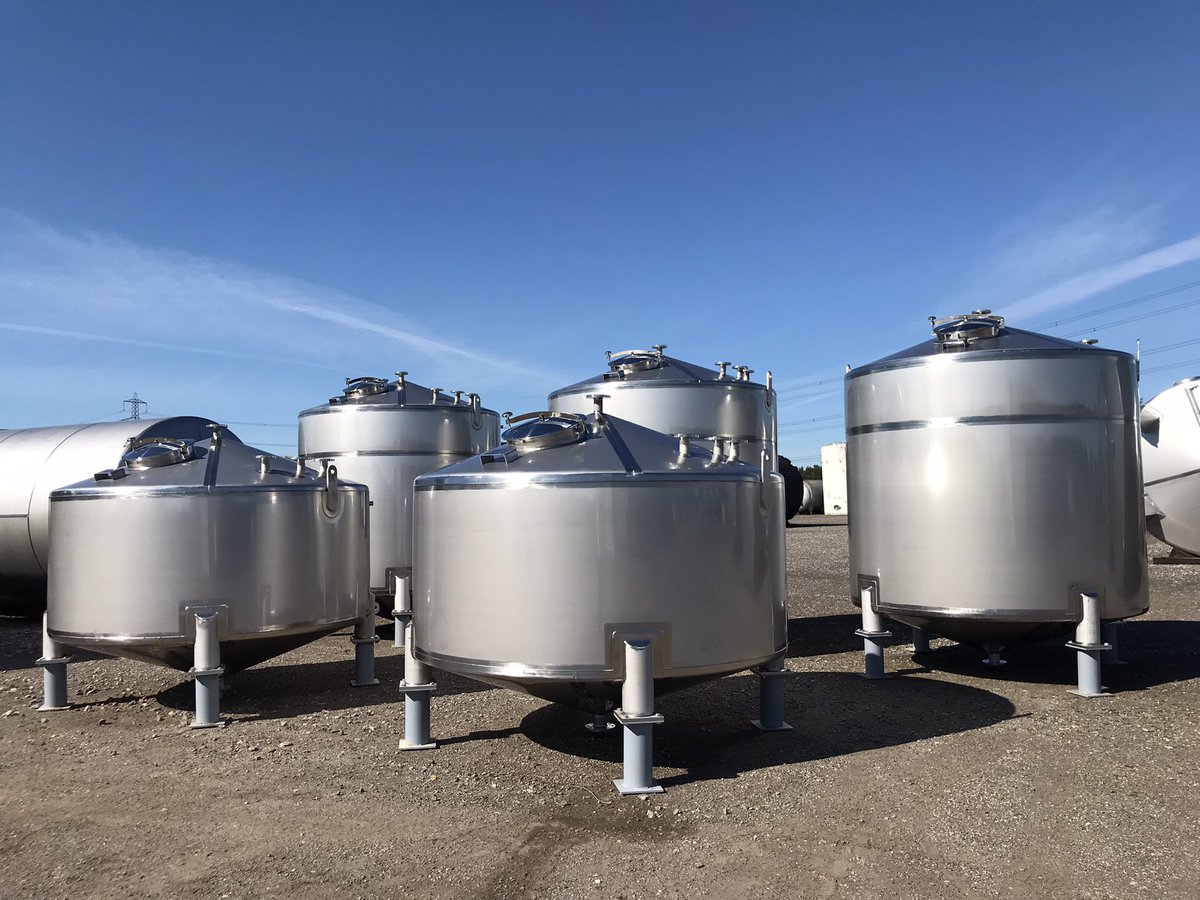 TanksandVessels's tweet photo. 30-off Tanks for the Lubricant Industry

This week saw delivery of the first phase of a 30 tank order we are fulfilling for one of Europe’s largest lubricant manufacturers.

A mix of both 5m3 and 10m3 316 tanks, the projects totals 260m3 of capacity.

#MadeinBritain #Fabrication https://t.co/AHOgfM8Bzz