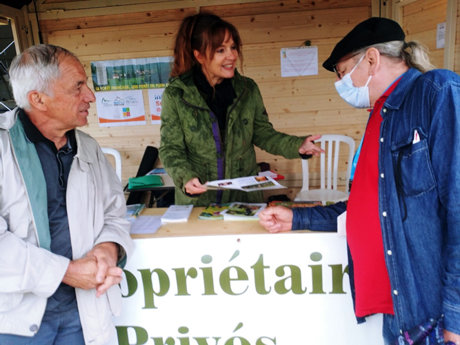 promobiomasse's tweet photo. Le week-end dernier, la CCPL (Communauté de Communes du Plateau de Lannemezan) a présenté le projet #Promobiomasse, l’association Bois d’Occitanie et la plateforme E-forêt sur le salon #LesPyrénéennes à Saint-Gaudens.

#biomasse https://t.co/sEw7UWdKiL