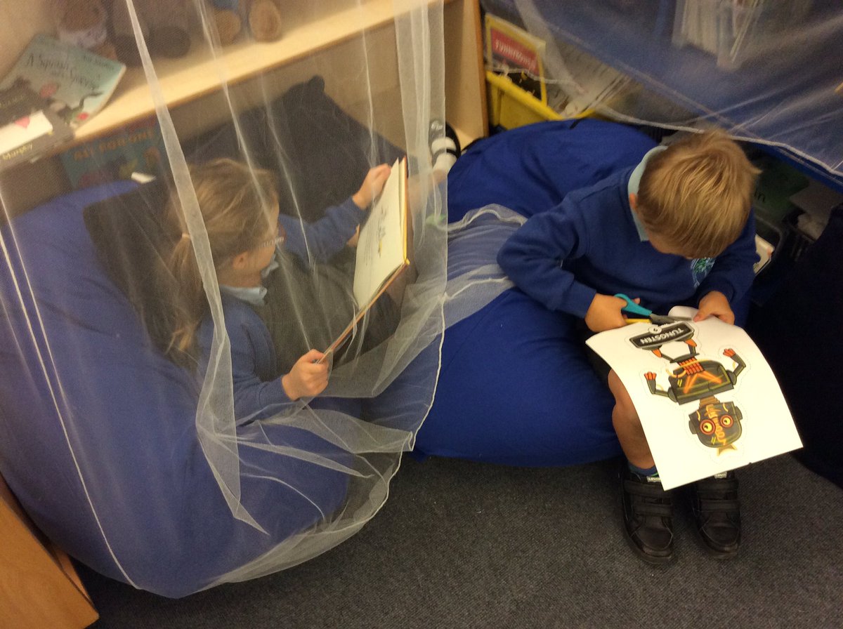 MrsS_WFoss's tweet photo. Maths, reading and craft. @wilberfossps #art #reading #maths https://t.co/s2tyHaKIOP