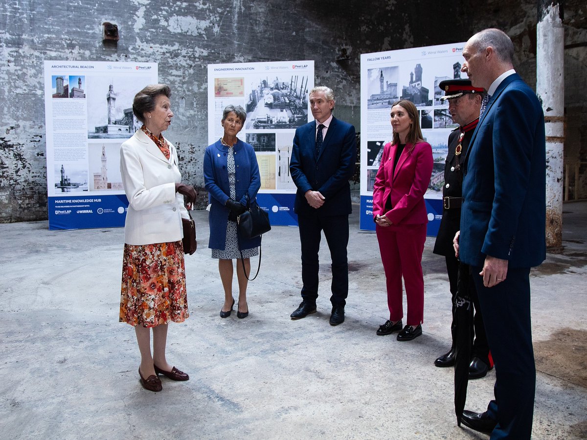 It was an honour to welcome HRH The Princess Royal to the #MaritimeKnowledgeHub last week to meet with <a href="/Mersey_Maritime/">Mersey Maritime</a> partners and hear about the incredible work taking place to position LCR at the heart of the maritime and marine industries.

Read more: bit.ly/3hTgtoj