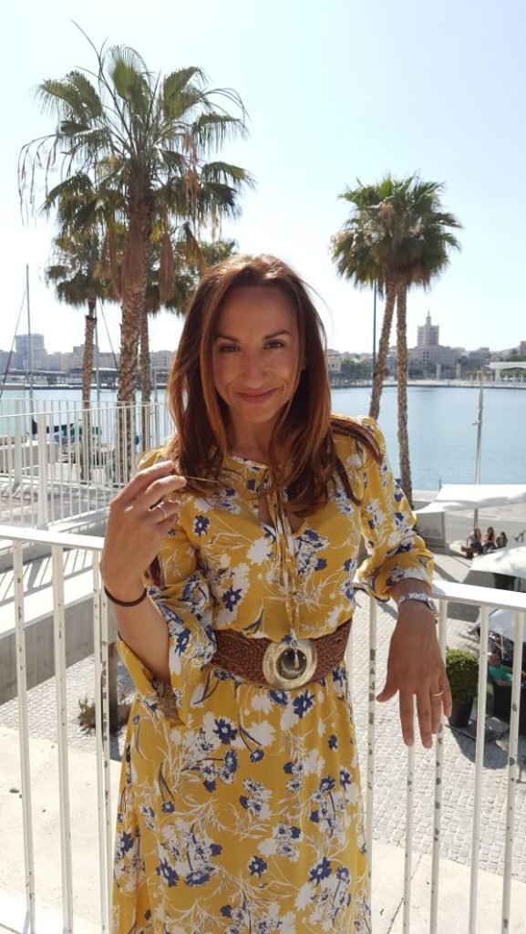 #Repost Vestido largo de flores…O cómo parecer más alta blgs.co/CvX2t6