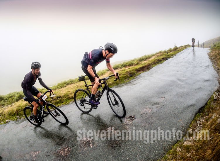 SteveFlemingM9's tweet photo. Donโt fall off in front of Steve! Track stands on Hardknott, Fred Whitton Challenge.
@fred_whitton
@Saddleback_Ltd #cycling #cyclingclimbs #trackstandchallenge #fredwhittonchallenge #hardknottpass #cumbria https://t.co/22SWb18LqC
