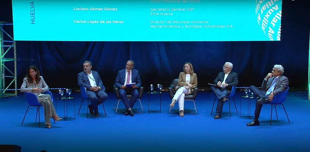 👉🏻 Villar ha defendido este modelo de formación por su “resiliencia” ya que permite que los jóvenes construyan su propio camino. “La FP dual no es solo transmitir conocimiento, es transmitir cultura empresarial. Se trata de una herramienta muy valiosa en cualquier escenario...