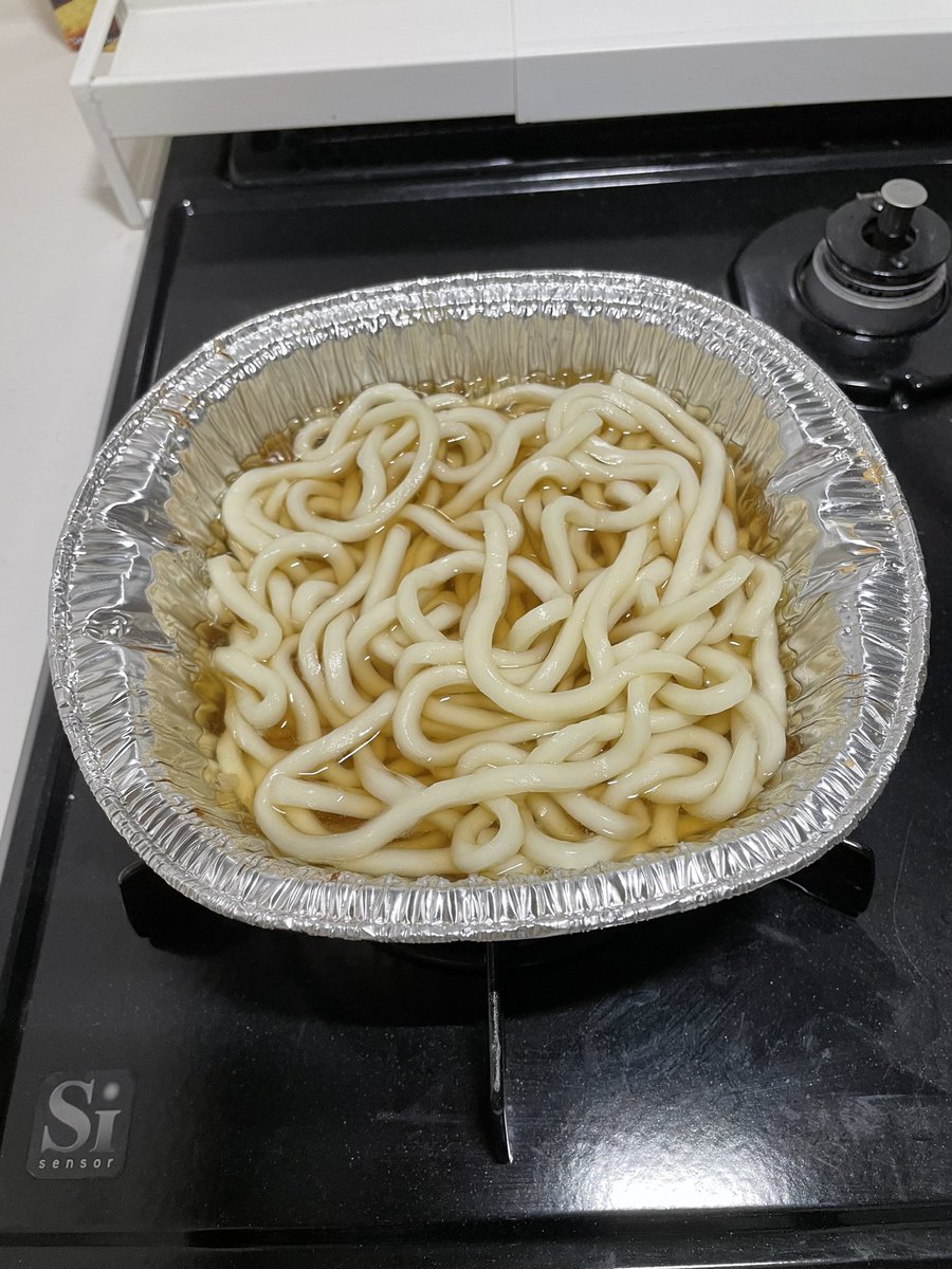 chan07984136's tweet photo. ちょっと位置悪い？と思って素手で掴んだら両親指と人差し指が召されました。心折れました。もう無理ぽ https://t.co/XwpdfJs61N