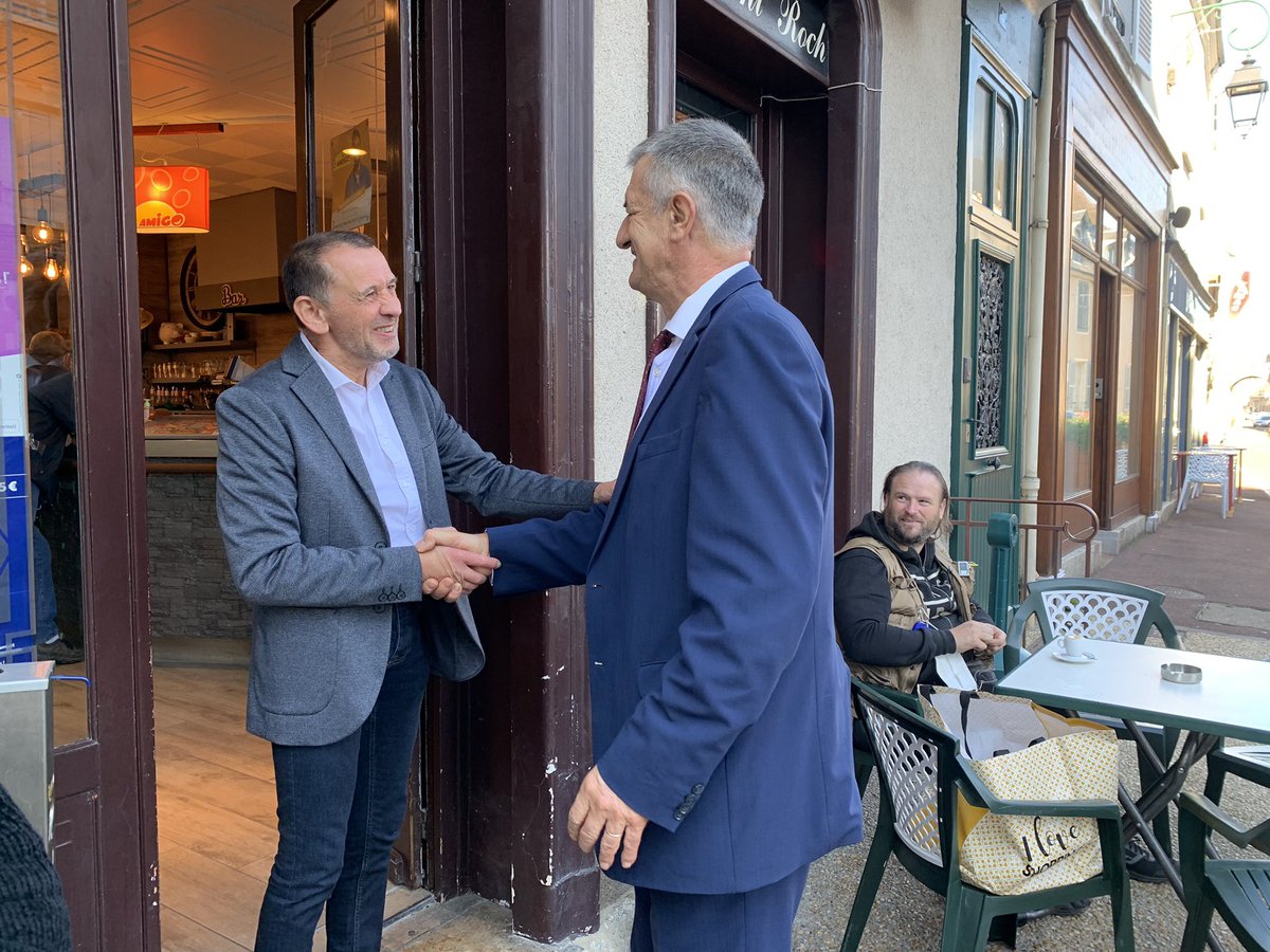 jeanlassalle's tweet image. Merci au maire de Montharville Gilles Rousselet pour son accueil chaleureux à #Bonneval ! Chères Euréliennes, chers Euréliens hâte de vous rencontrer et d’échanger avec vous tout au long de ma journée en Eure-et-Loir #jeanlassalle2022 @ResistonsFrance