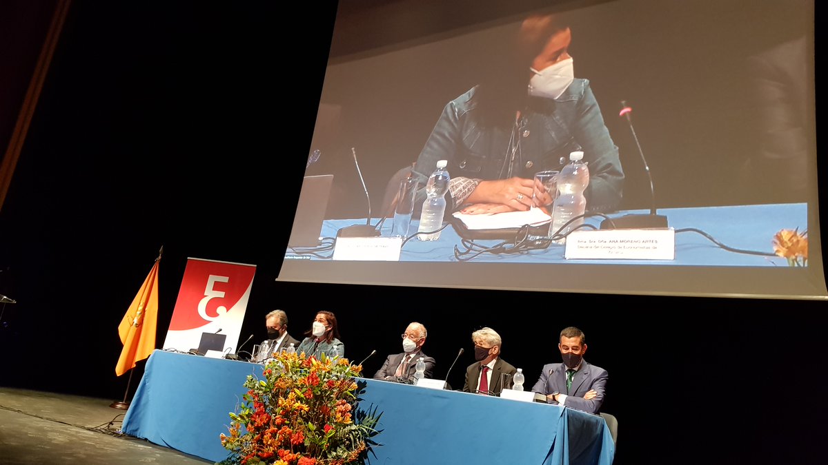 #ForoPymesAuditoria IX Foro, acto de apertura: Gabriel Amat (alcalde Roquetas), Ana Moreno (Colegio de Almería), Valentín Pich (Consejo General), Carlos Puig (REA Auditores) y Francisco Tato (Consejo Andaluz)