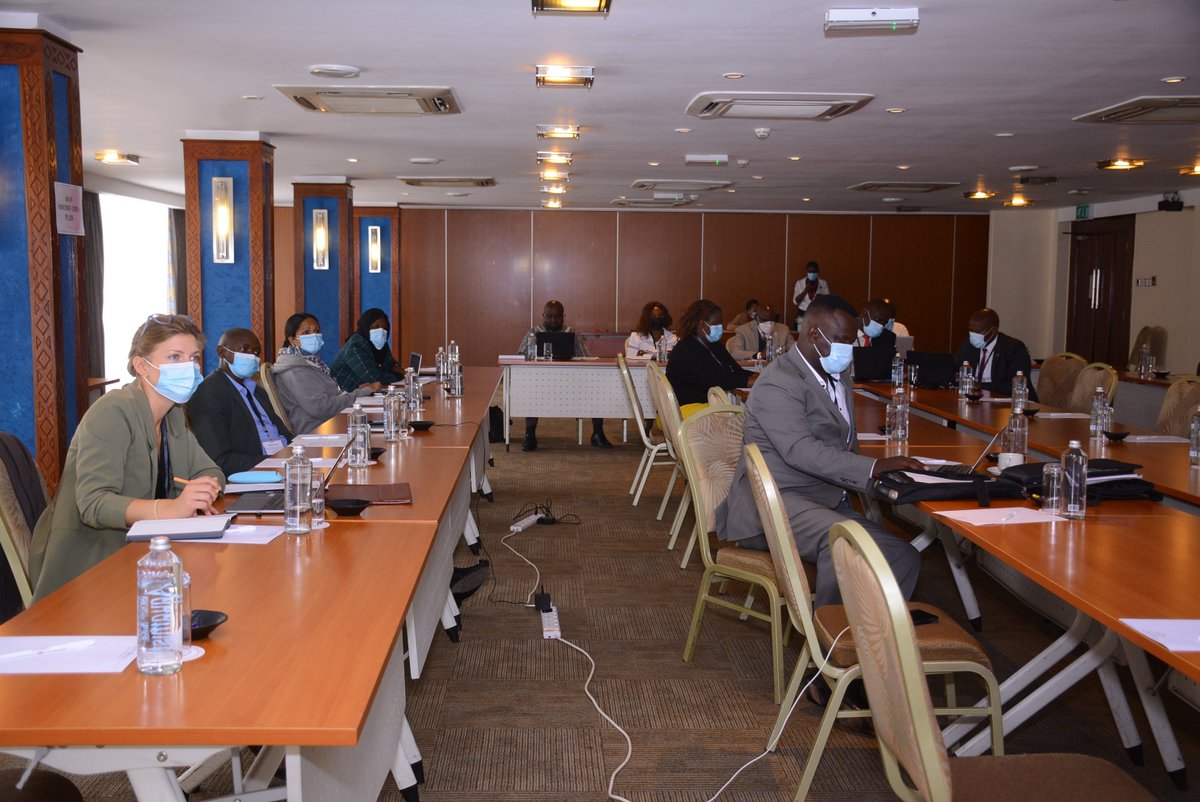 CHRIPSKE's tweet photo. From @mutahiwahome contextualization we continue to analyze the evolution of Private security in #CVE with Jeremy Ndegwa @NCTC_Kenya . What strides have been achieved and what lessons have been carried forward (how) from the failures? #CHRIPSForums https://t.co/oQ9X8aBeZr