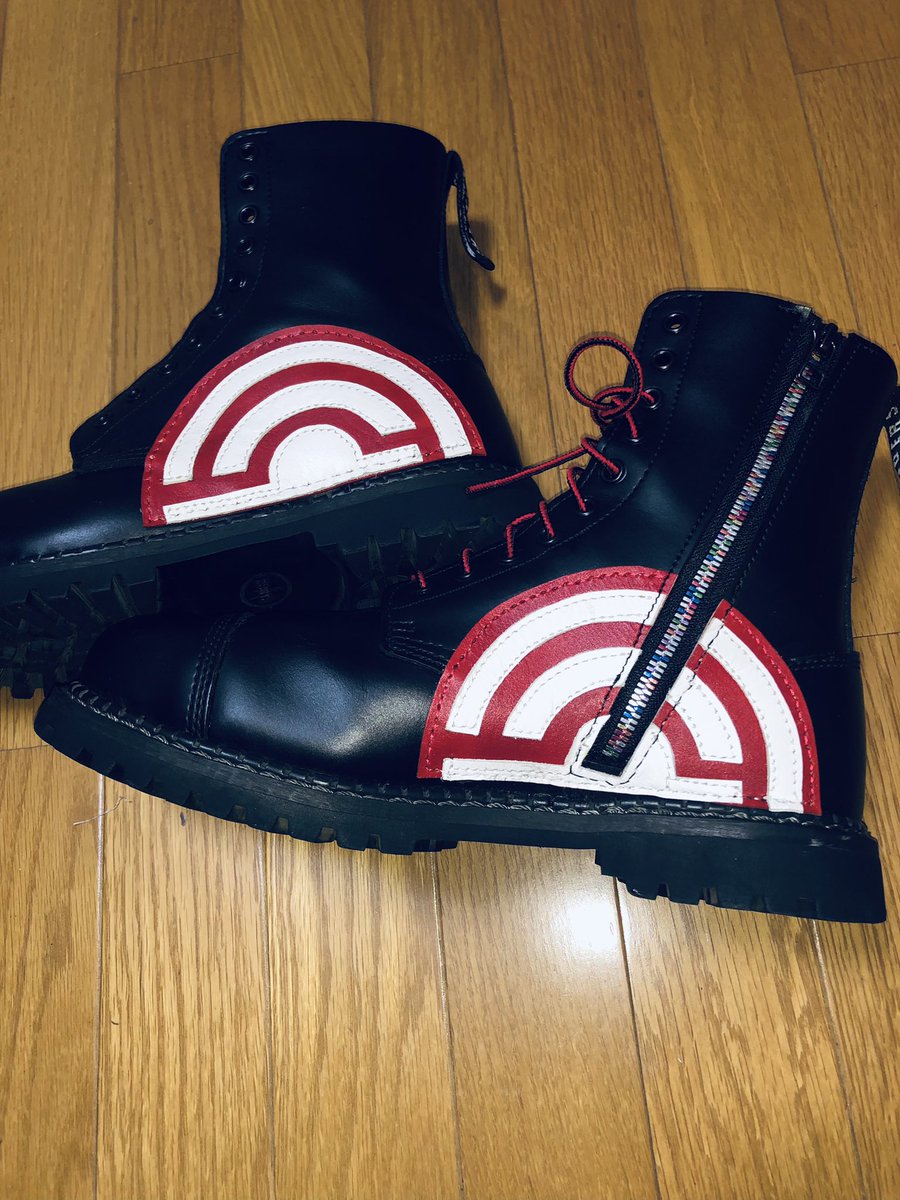 SLAN331's tweet image. 完成しました😁👍
紐の長さが合わないのが残念😭
縫いづらく指がめっちゃ痛い🤌