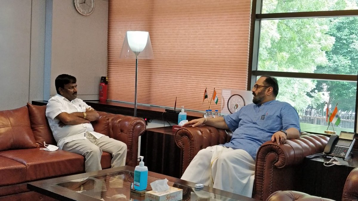 ANarayana_swamy's tweet image. Met Union Minister of State for
Skill Development and Entrepreneurship and Electronics and Information Technology @Rajeev_GoI Rajeev Chandrasekhar today and discussed issues related to implementation of various schemes and skill development programmes. @MSJEGOI @GoI_MeitY.