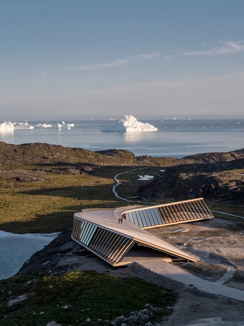 IQProjectsUK's tweet image. Architects Dorte Mandrup Arkitekter have completed a climate research centre in Greenland, situated on the rugged coastline. 

See the project here &amp;gt;&amp;gt;&amp;gt; dezeen.com/2021/09/10/ilu…

#greenlandarchitecture #coastalarchitecture #commercialbuildingdesign