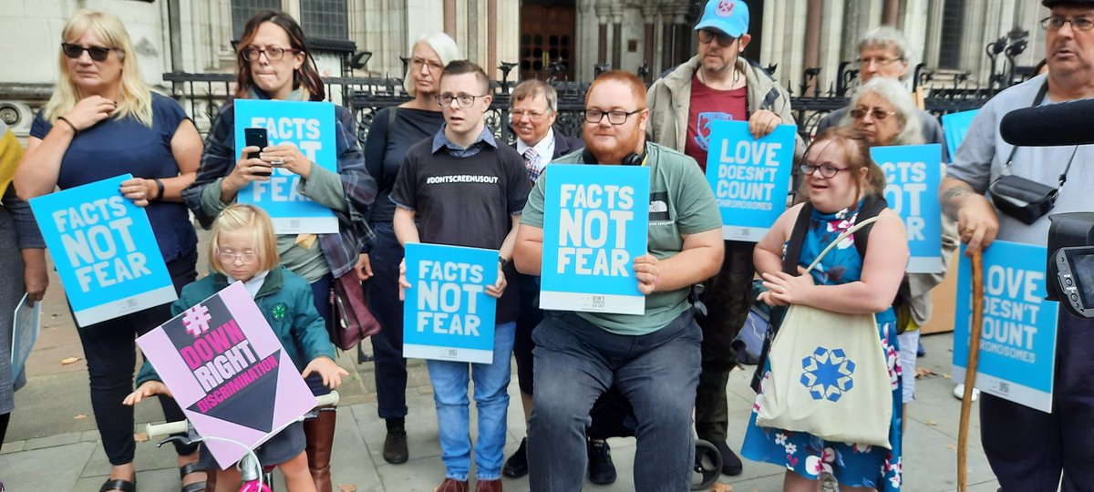 Outside the High Court this morning  @HeidiCrowter95 and supporters saying Section 1.1.d of the abortion is #DownrightDiscrimination