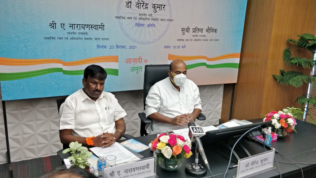 ANarayana_swamy's tweet photo. मैं भारतीय सांकेतिक भाषा अनुसंधान और प्रशिक्षण केंद्र, नई दिल्ली द्वारा आयोजित #SignLanguageDay समारोह में भाग लेने के लिए सम्मानित महसूस कर रहा हूं, जिसकी अध्यक्षता माननीय केंद्रीय सामाजिक न्याय और अधिकारिता मंत्री @Drvirendrakum13 ने की।  हर व्यक्ति को सुनने का अधिकार है🙏 https://t.co/5ySU7euPoD