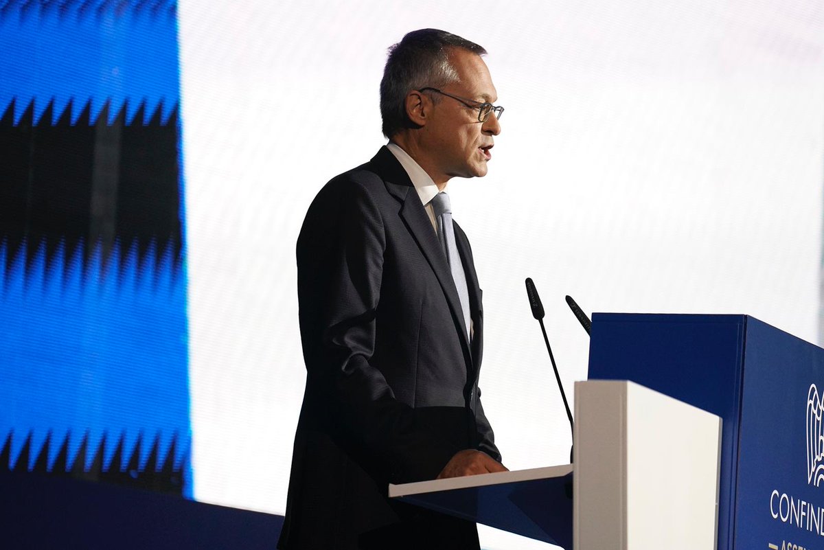 Confermare la CIG e credere che l’ammortizzatore sociale debba essere fondato sul lavoro dov’era e com’era, è un errore smentito da decenni: di qui nascono i cassintegrati storici di oltre 100 tavoli di crisi aperti al MISE - <a href="/CarloBonomi_/">Carlo Bonomi</a> #Confindustria2021 #ScegliereDiCambiare